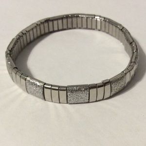 ✨Silver Tone Glitter Stretch Bracelet✨